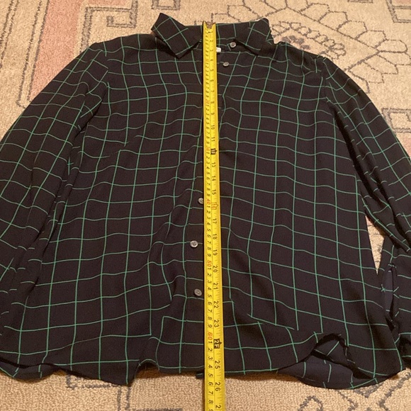 Silk button-up from JCrew Factory, XS, like new - Picture 5 of 8